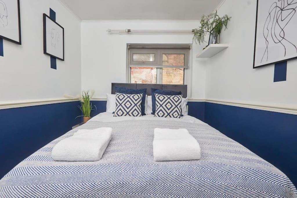 Central Nottingham House Villa ภายนอก รูปภาพ