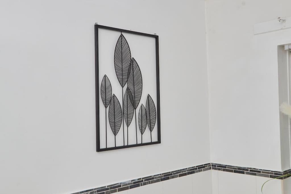 Central Nottingham House Villa ภายนอก รูปภาพ